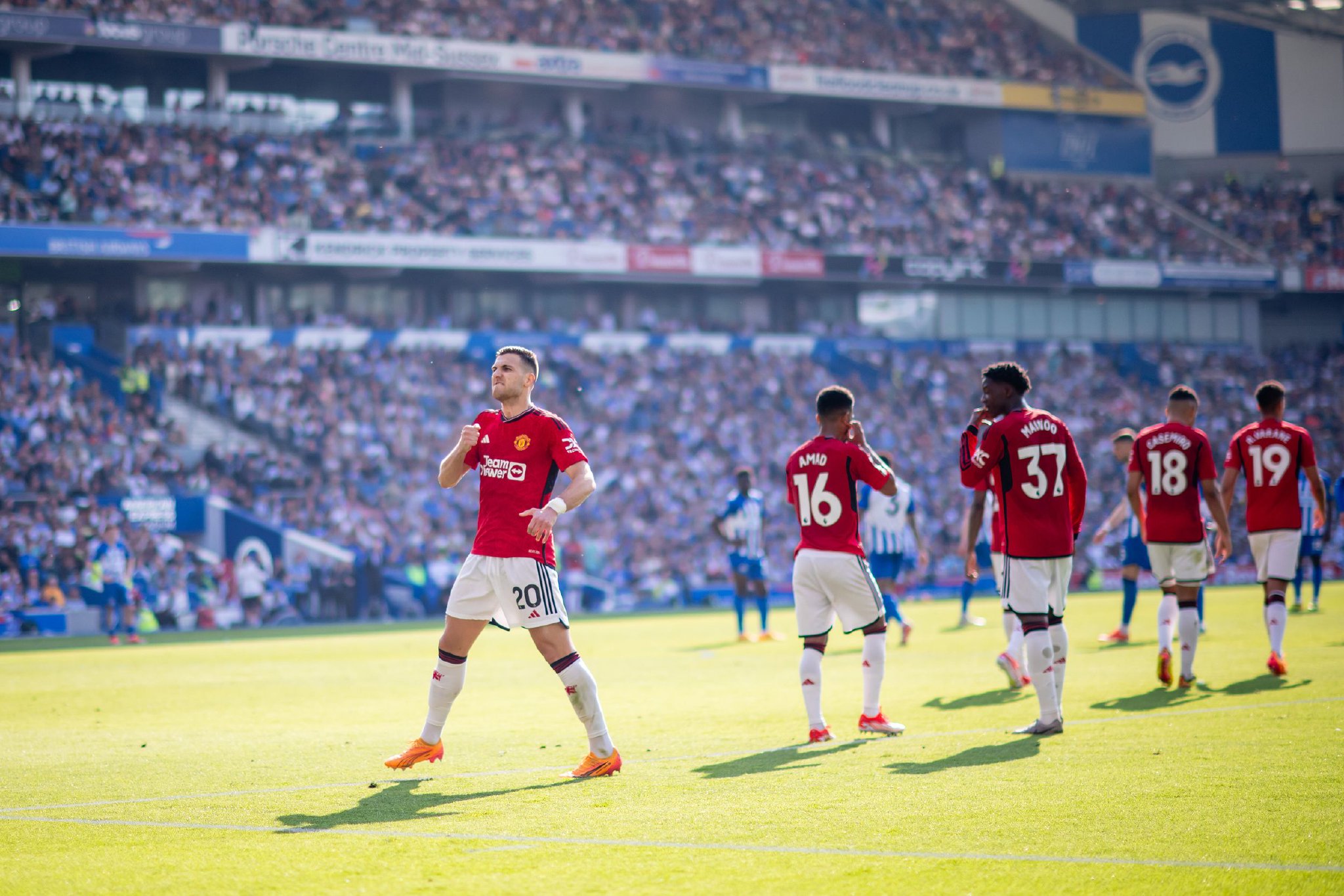 于个人表现 于个人表现